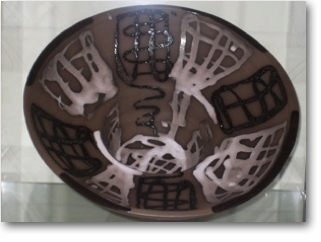 speaker bowl black clay with white and black decoration